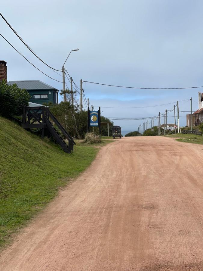 Balcones Del Sol Y La Luna Punta Del Diablo Esterno foto
